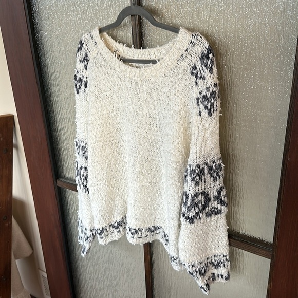Anthropologie Pilcro Petra Feathered Sweater in size Medium. - Picture 8 of 11